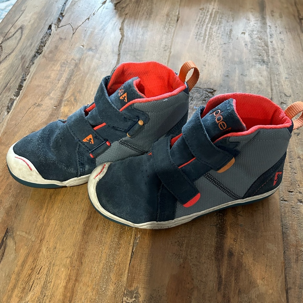 Plae High-Top Sneakers
